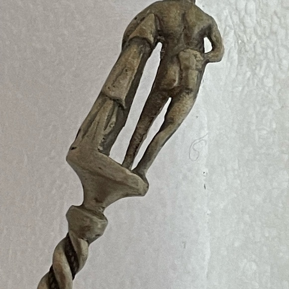 <**4/$20**BUNDLE**> Antique silver shell spoon - Picture 5 of 6